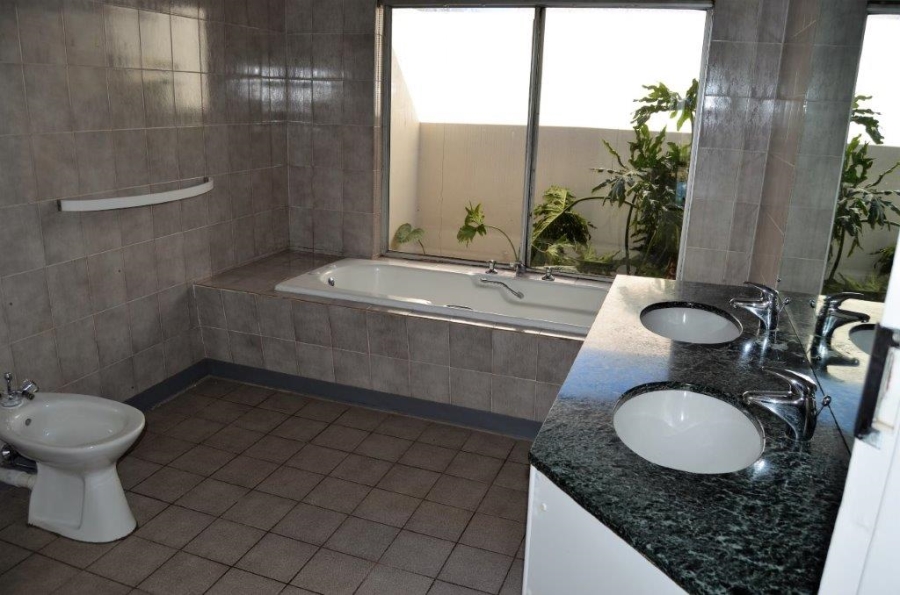 4 Bedroom Property for Sale in Fichardt Park Free State